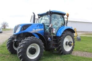 NEW-HOLLAND-T7